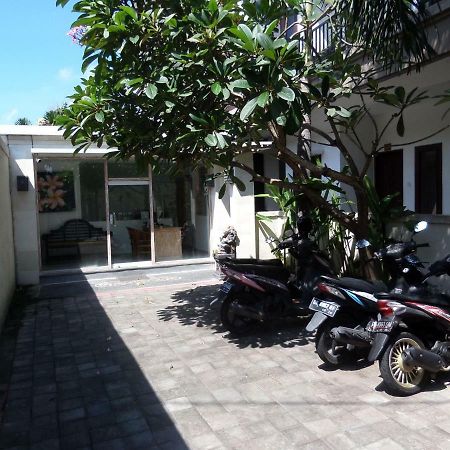 Aparthotel Krisna Seminyak Exterior foto